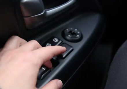 Power Window Mobil